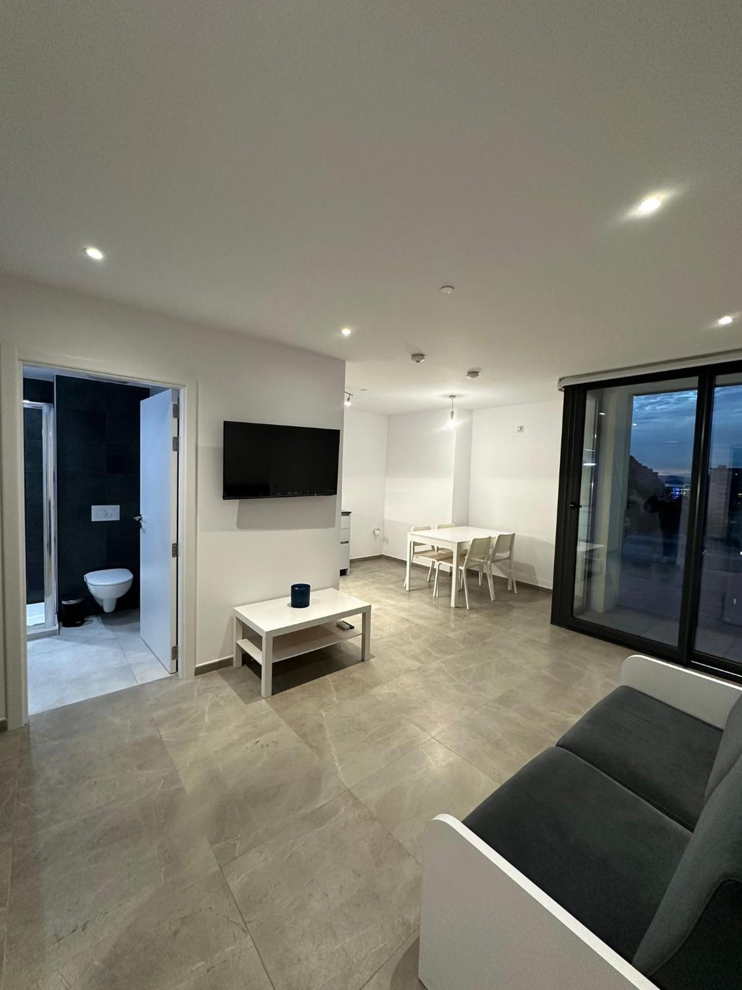 New Cp Luxury Studio With Spa Gibraltar Bagian luar foto